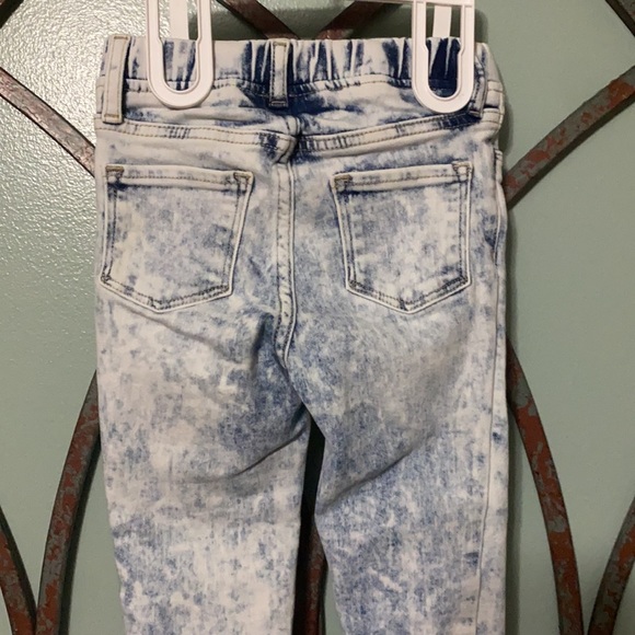 Girls’ 4T Gap Distressed Denim Stretch Jegging Ankle - Picture 10 of 11